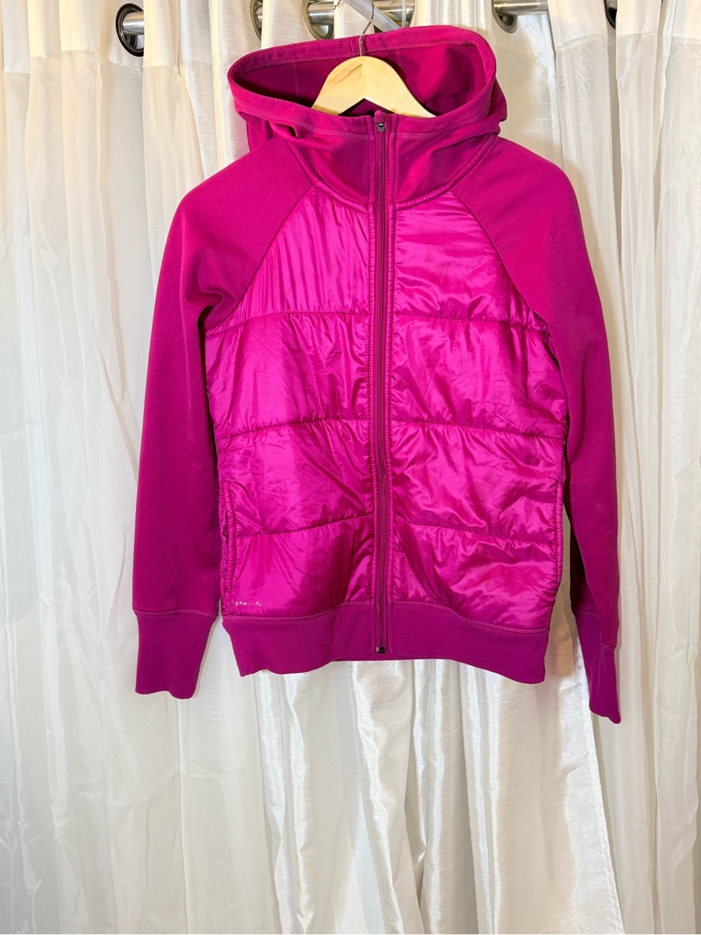 Nike Women's Magenta Fuchsia Hooded Zip Jacket